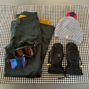Women's Ski/Snowboard gear bundle | EUC